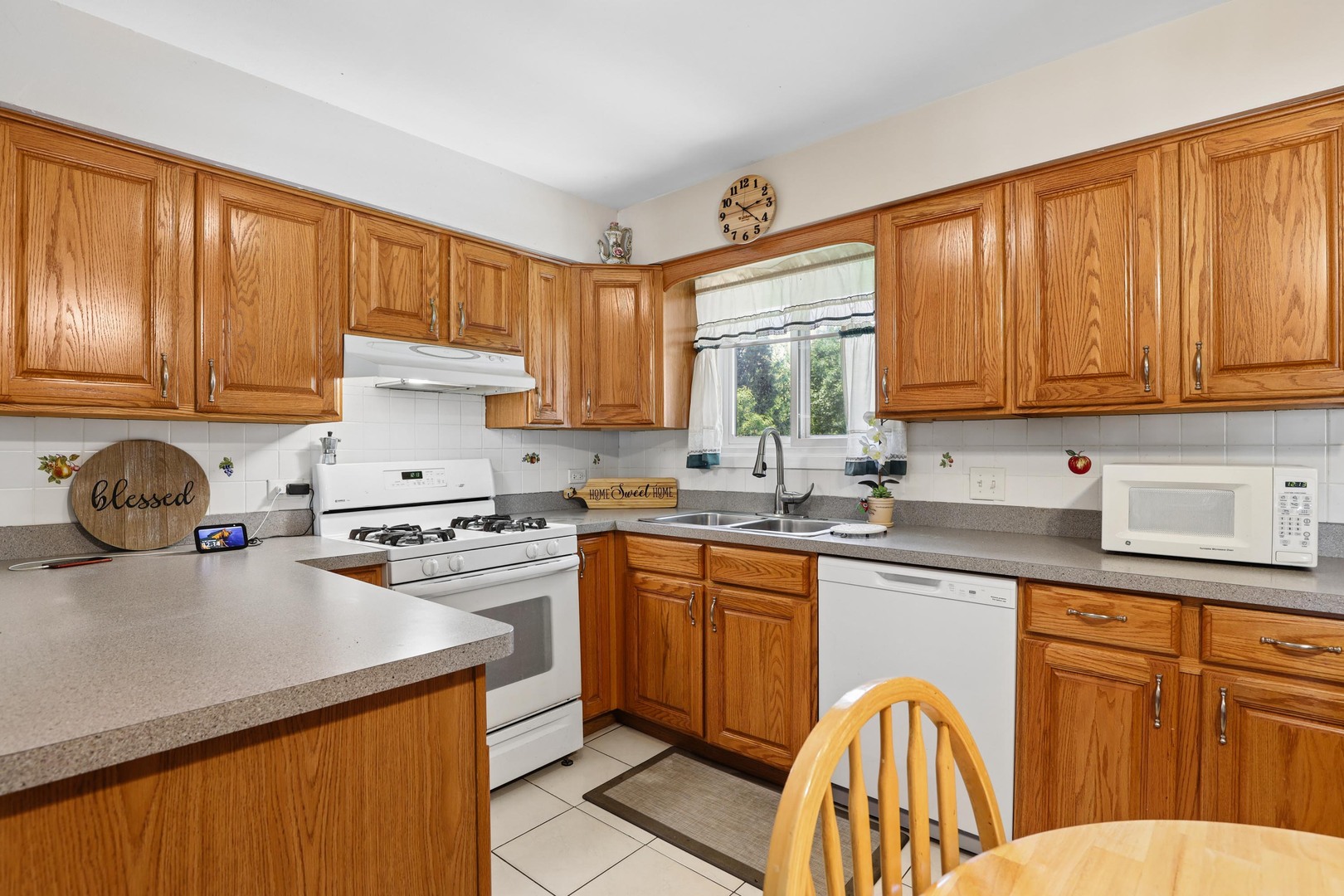 2N160 Fairfield Avenue Lombard IL 60148