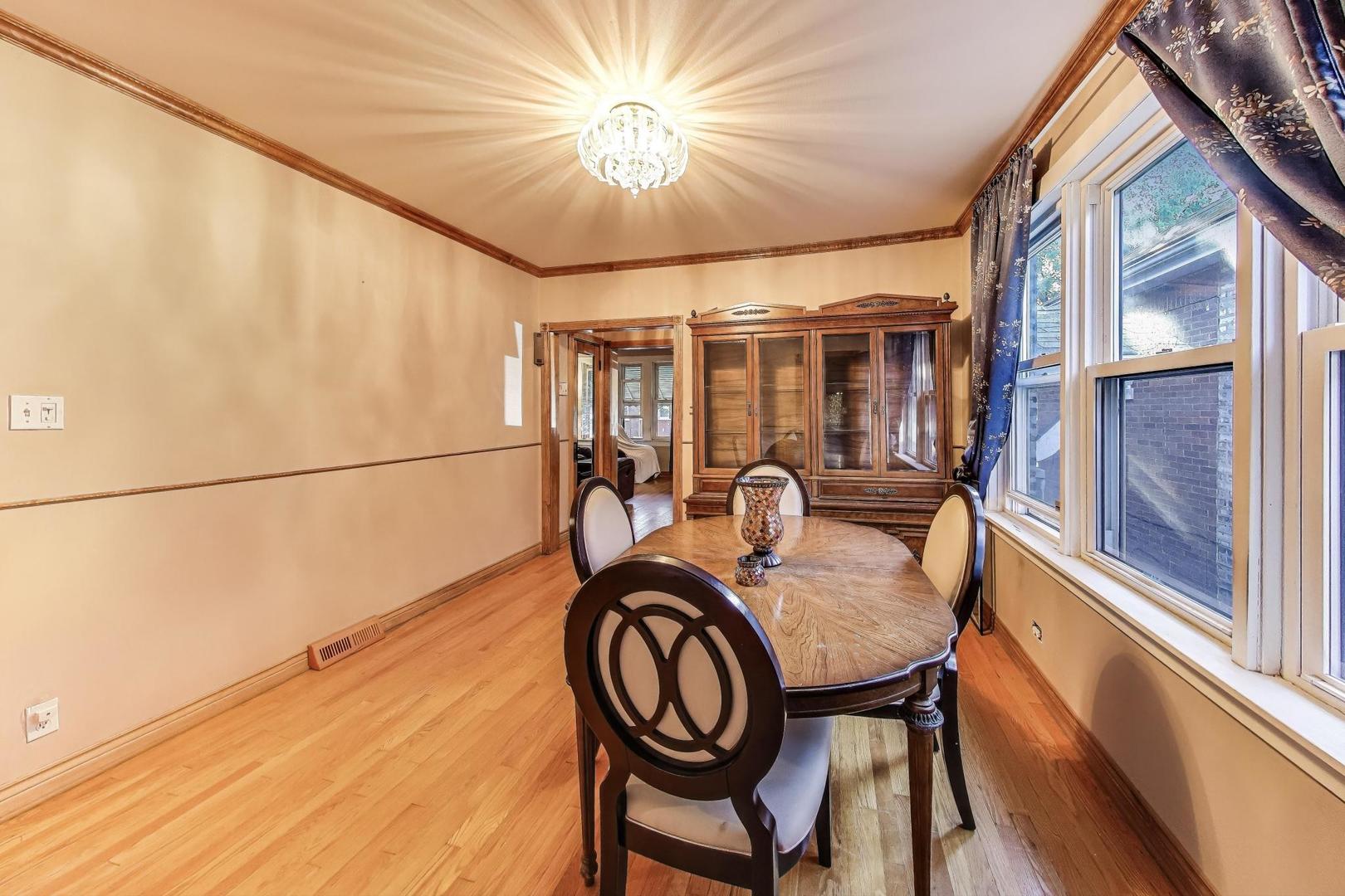 8346 South Aberdeen Street Chicago IL 60620