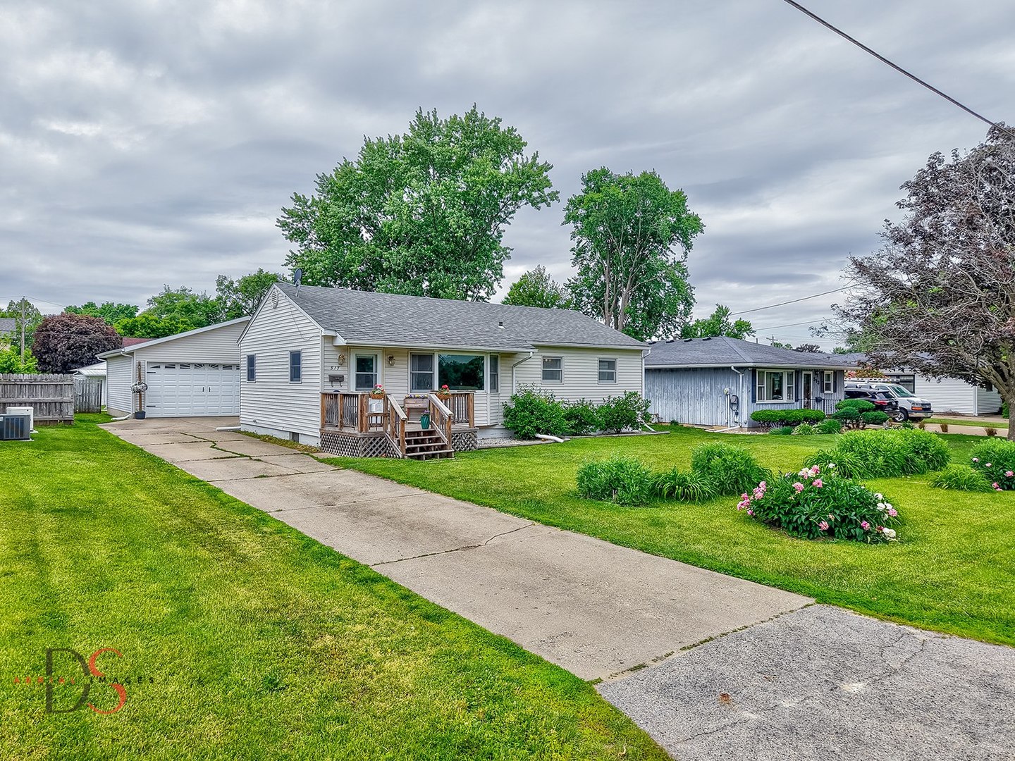 517 5TH Avenue Ottawa IL 61350