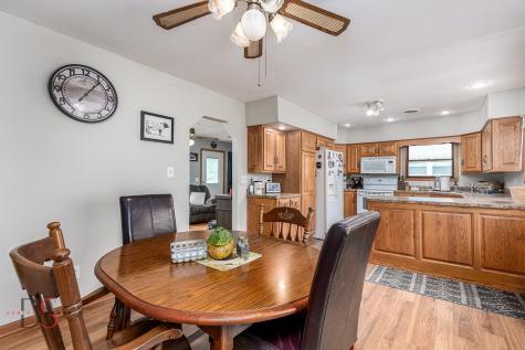 517 5TH Avenue Ottawa IL 61350