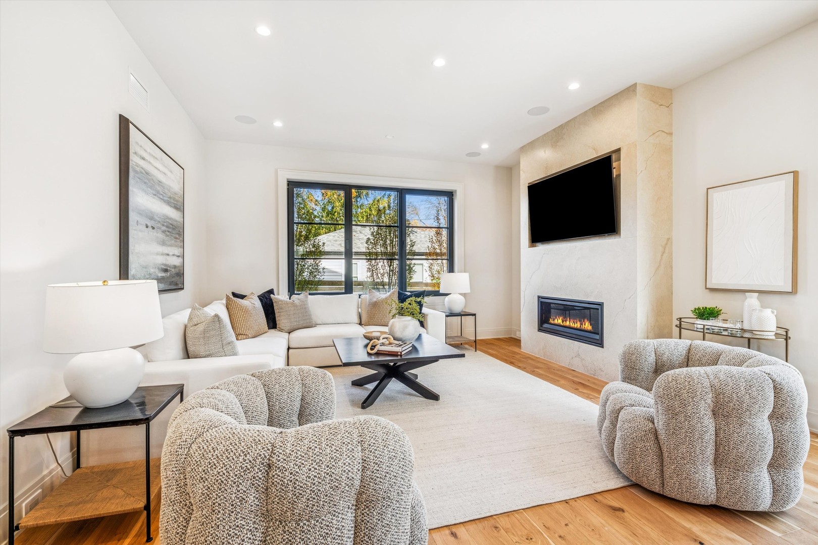 377 South Prairie Avenue Elmhurst IL 60126