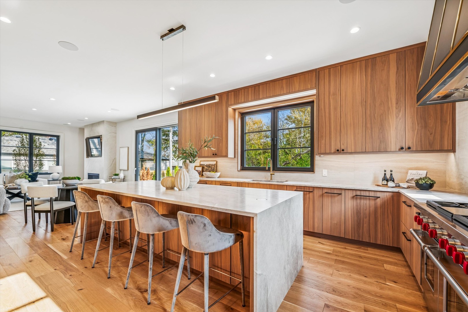 377 South Prairie Avenue Elmhurst IL 60126