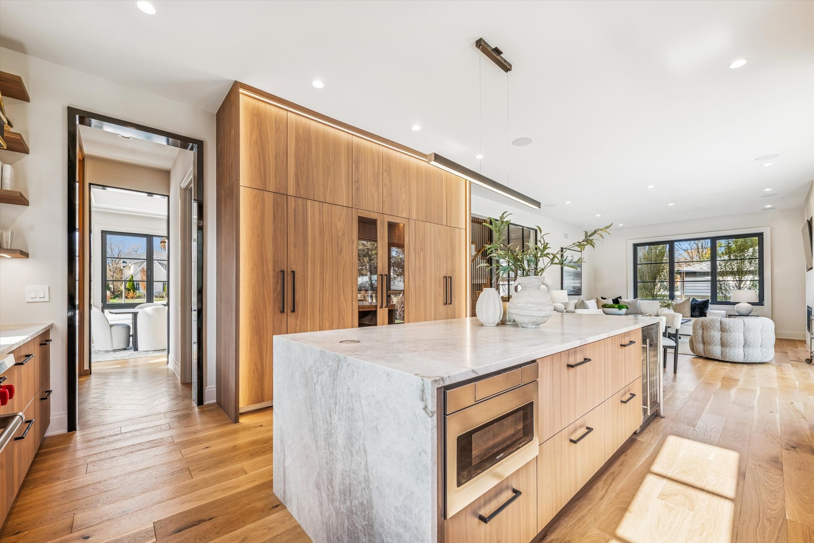 377 South Prairie Avenue Elmhurst IL 60126