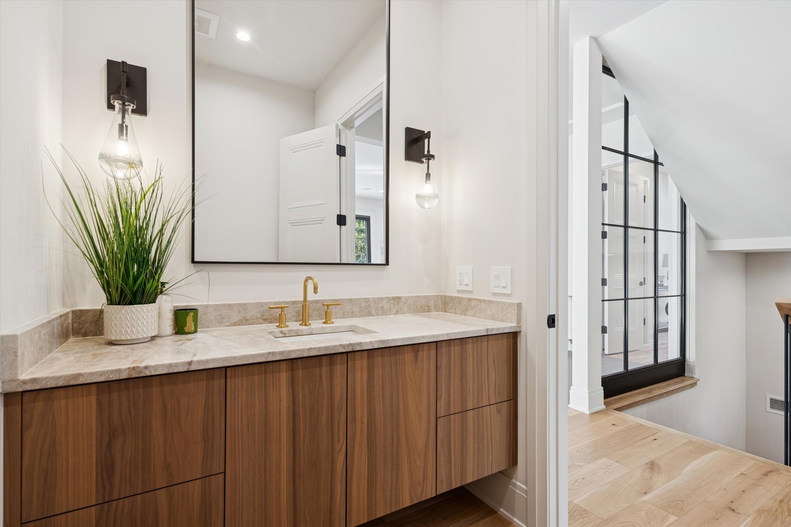 377 South Prairie Avenue Elmhurst IL 60126