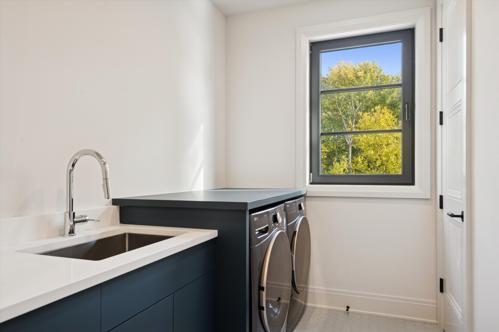 377 South Prairie Avenue Elmhurst IL 60126