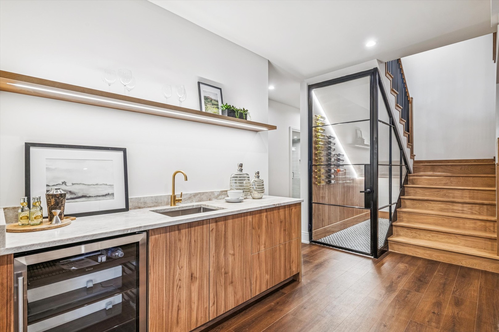 377 South Prairie Avenue Elmhurst IL 60126