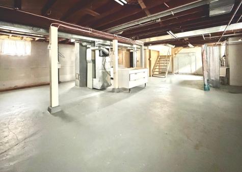 422 45TH Street Moline IL 61265