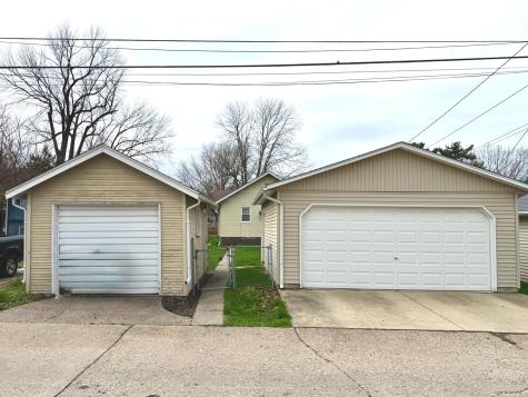 422 45TH Street Moline IL 61265