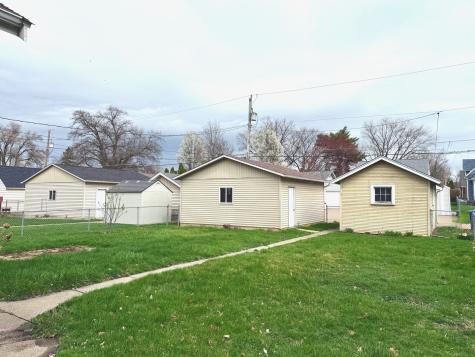 422 45TH Street Moline IL 61265