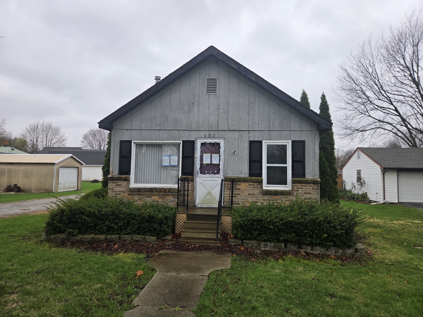 407 North Elm Street Gardner IL 60424