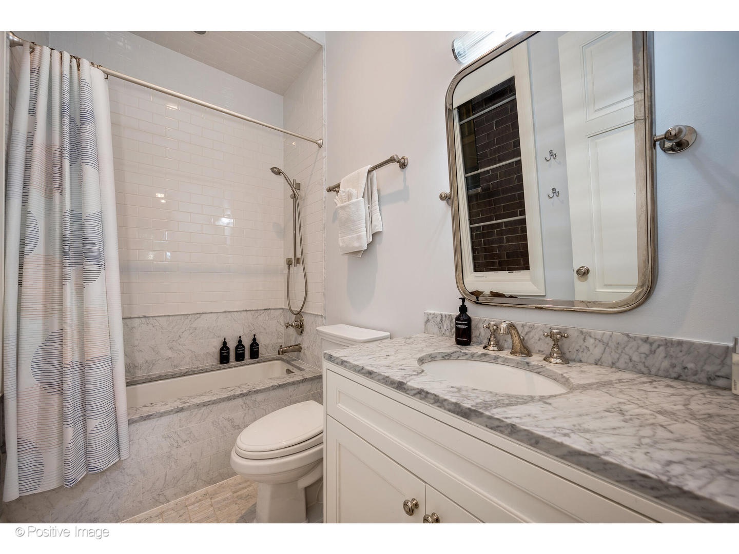 1720 North Mohawk Street Chicago IL 60614