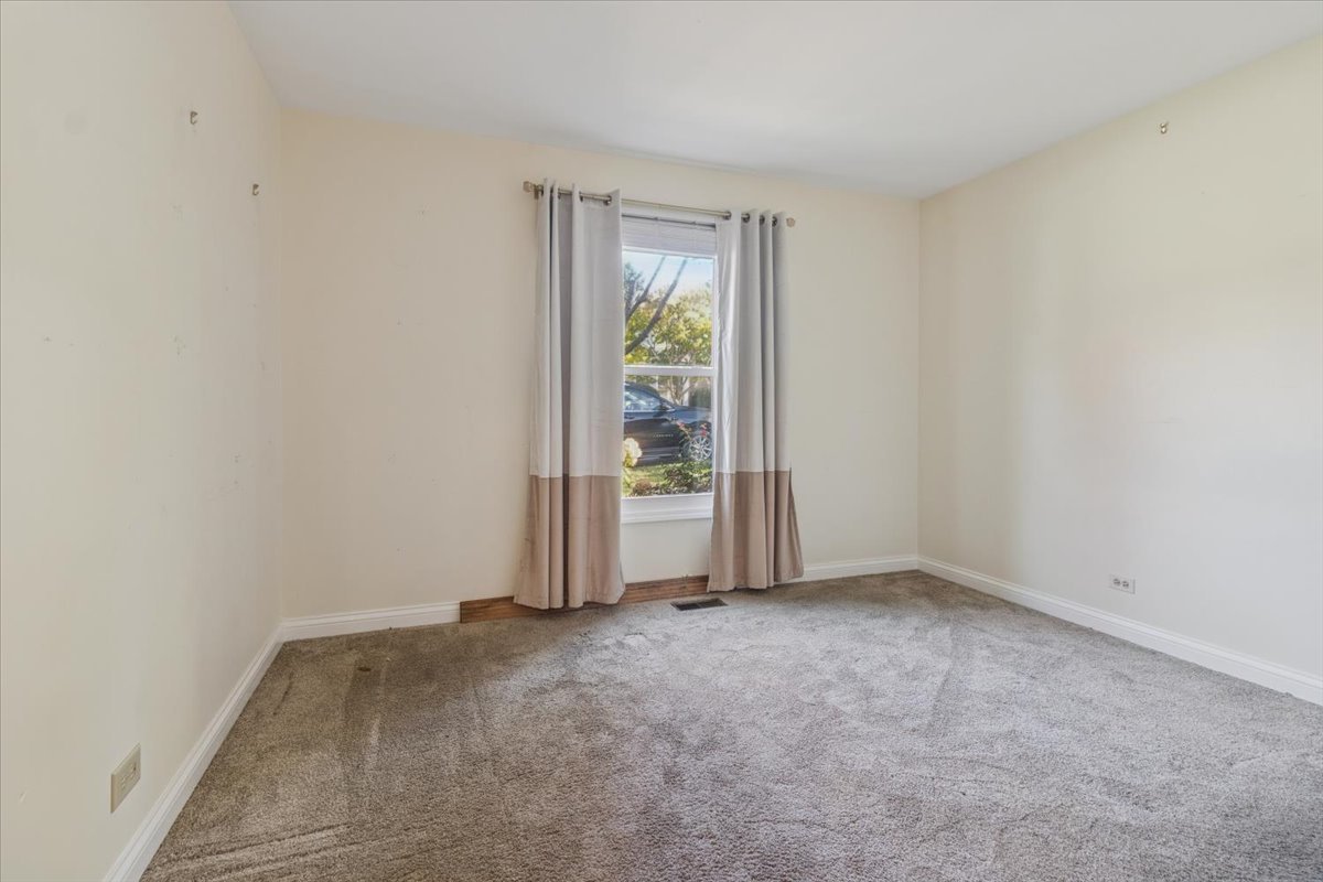 417 River Bluff Circle Naperville IL 60540