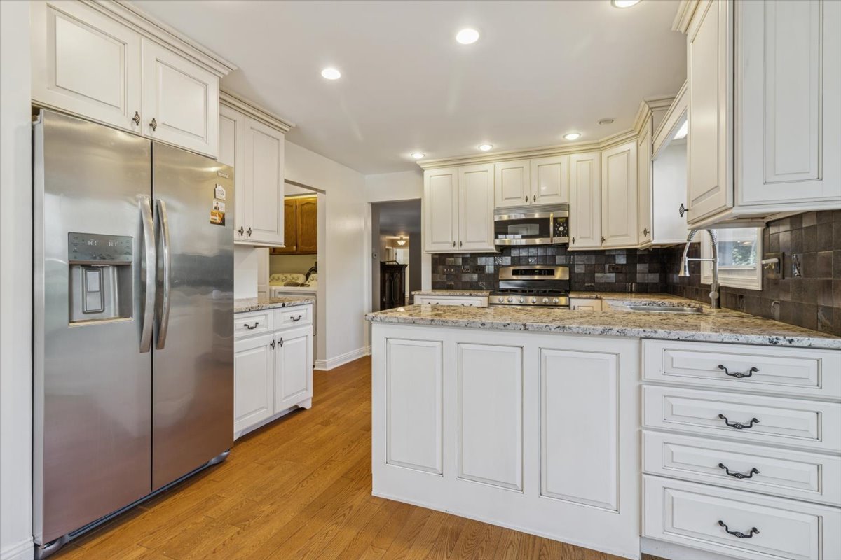 417 River Bluff Circle Naperville IL 60540