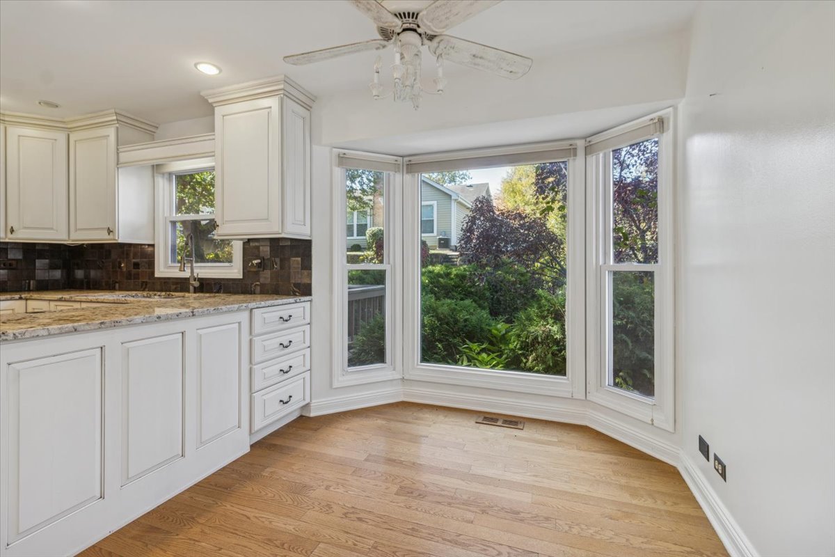 417 River Bluff Circle Naperville IL 60540