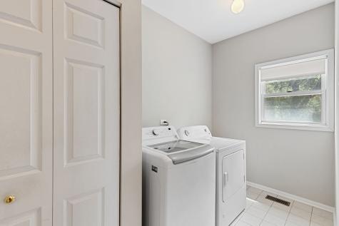1311 Callen Lane Des Plaines IL 60016