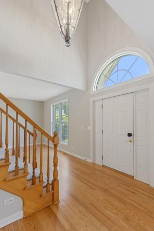 1311 Callen Lane Des Plaines IL 60016