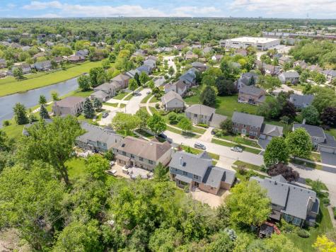 1311 Callen Lane Des Plaines IL 60016