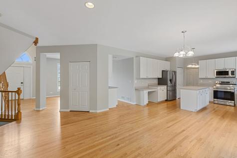 1311 Callen Lane Des Plaines IL 60016