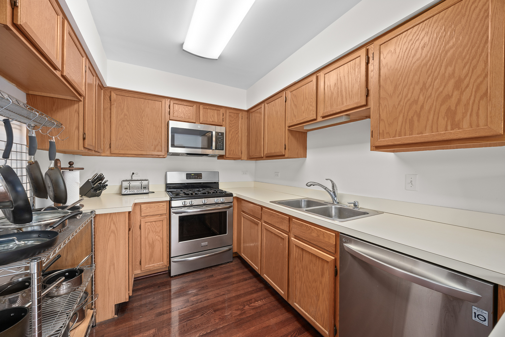 238 Paddington Lane Bolingbrook IL 60440