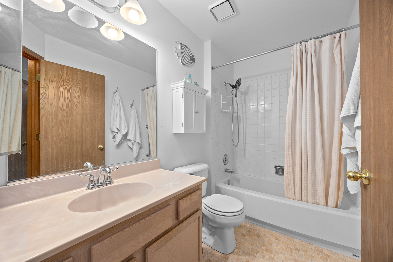 238 Paddington Lane Bolingbrook IL 60440