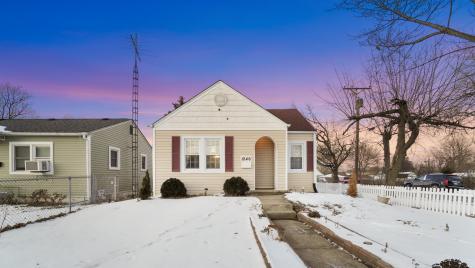 1246 Solfisburg Avenue Aurora IL 60505