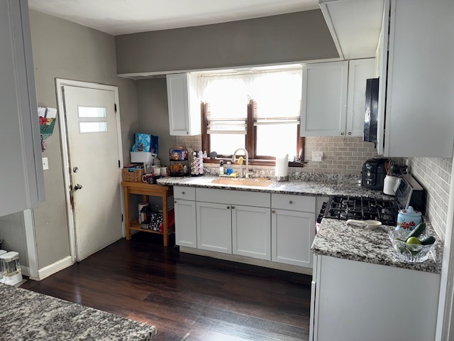 574 South Lasalle Street Aurora IL 60505