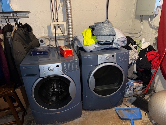 574 South Lasalle Street Aurora IL 60505