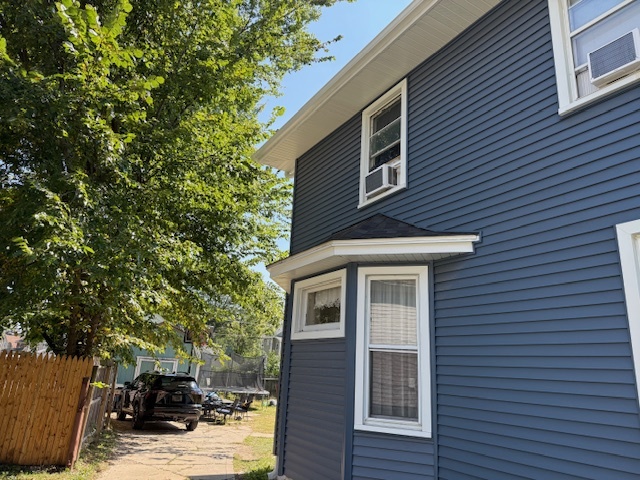 574 South Lasalle Street Aurora IL 60505