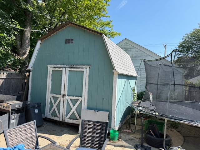 574 South Lasalle Street Aurora IL 60505