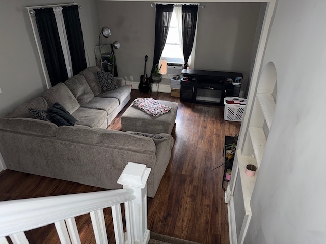 574 South Lasalle Street Aurora IL 60505