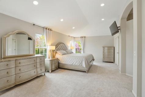 1905 South Osprey Lane Libertyville IL 60048