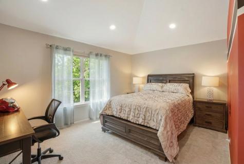 1905 South Osprey Lane Libertyville IL 60048