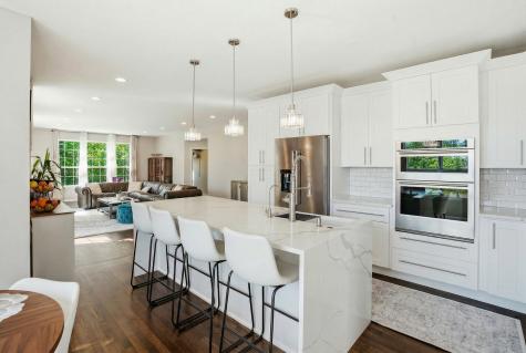 1905 South Osprey Lane Libertyville IL 60048