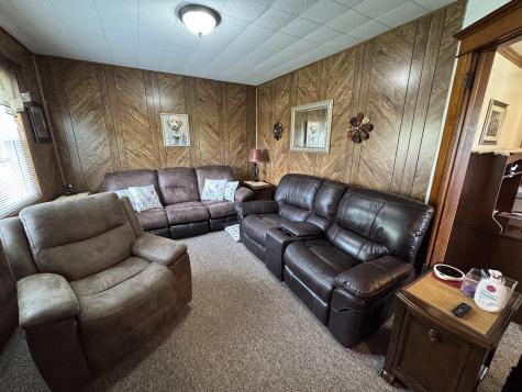 317 South Walnut Street Shannon IL 61078