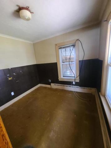 1834 Victoria Avenue North Chicago IL 60064