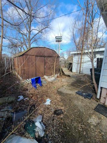 1834 Victoria Avenue North Chicago IL 60064