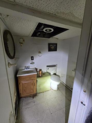 1834 Victoria Avenue North Chicago IL 60064
