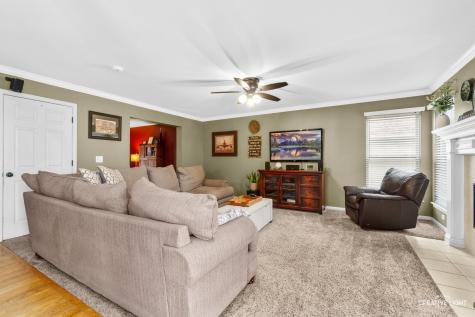 534 Chestnut Drive Oswego IL 60543