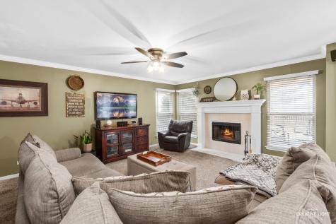 534 Chestnut Drive Oswego IL 60543