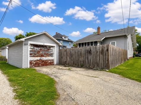 212 Tinley Avenue Depue IL 61322