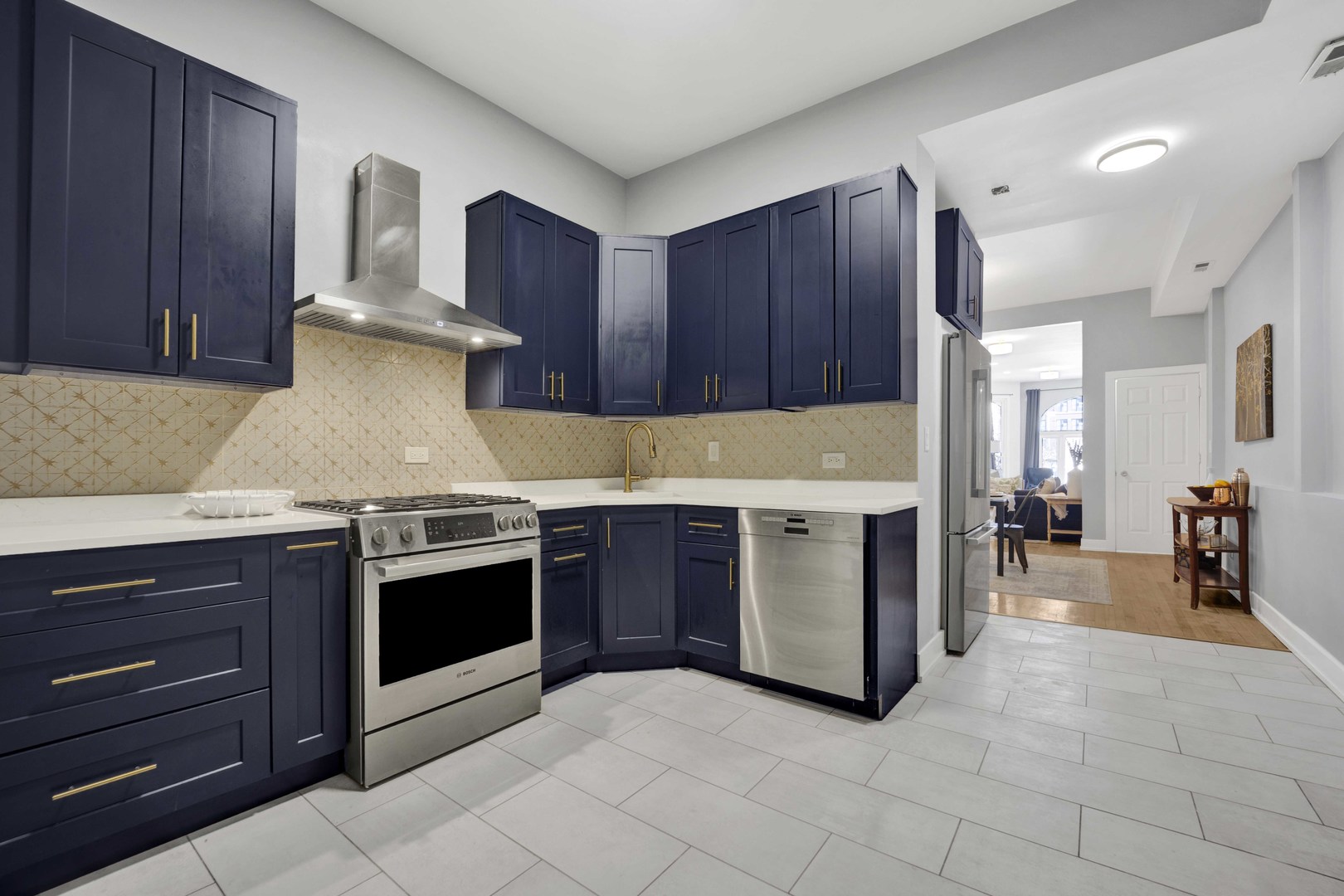 3806 South Indiana Avenue Chicago IL 60653