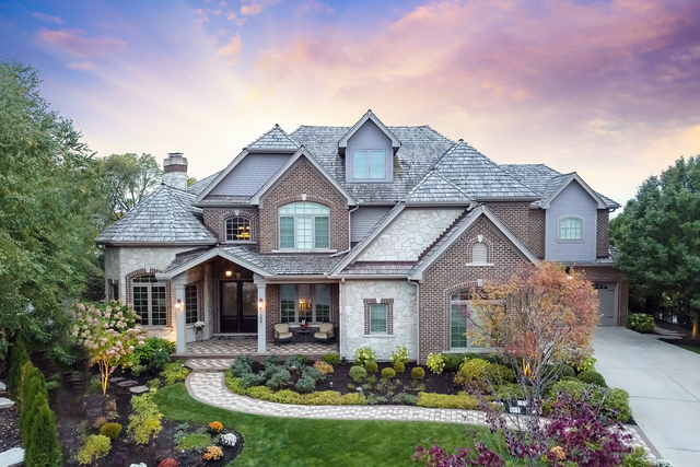 319 Claremont Court Naperville IL 60540