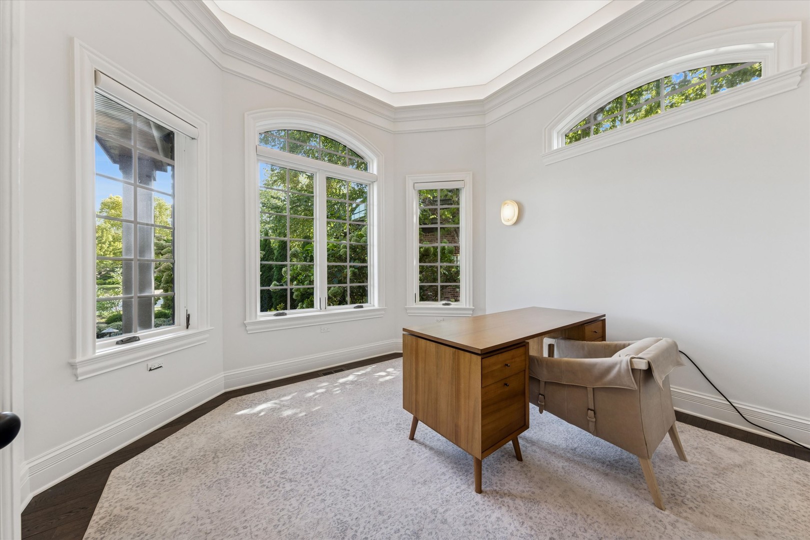 319 Claremont Court Naperville IL 60540