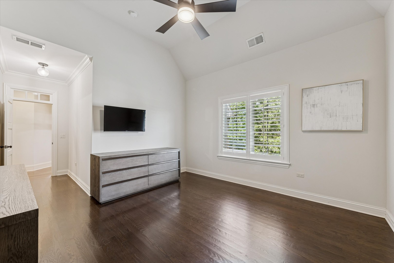 319 Claremont Court Naperville IL 60540