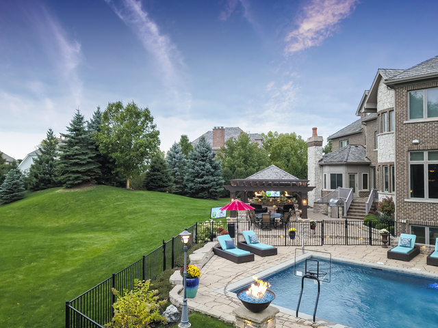 319 Claremont Court Naperville IL 60540