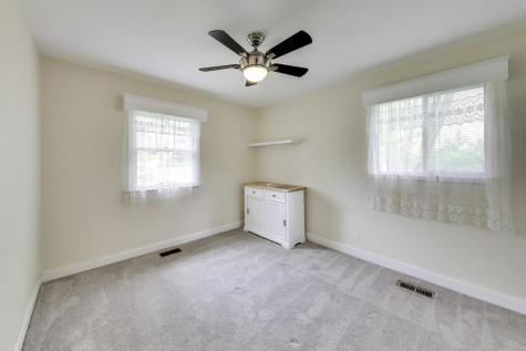 605 North Rohlwing Road Palatine IL 60074