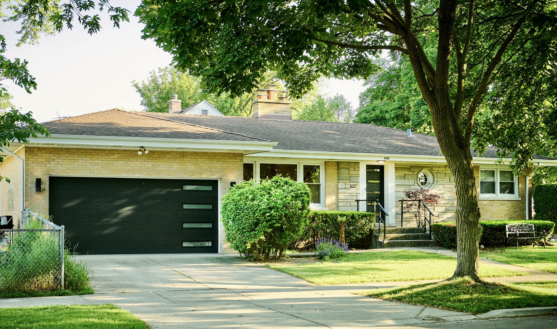 4555 Cleveland Street Skokie IL 60076