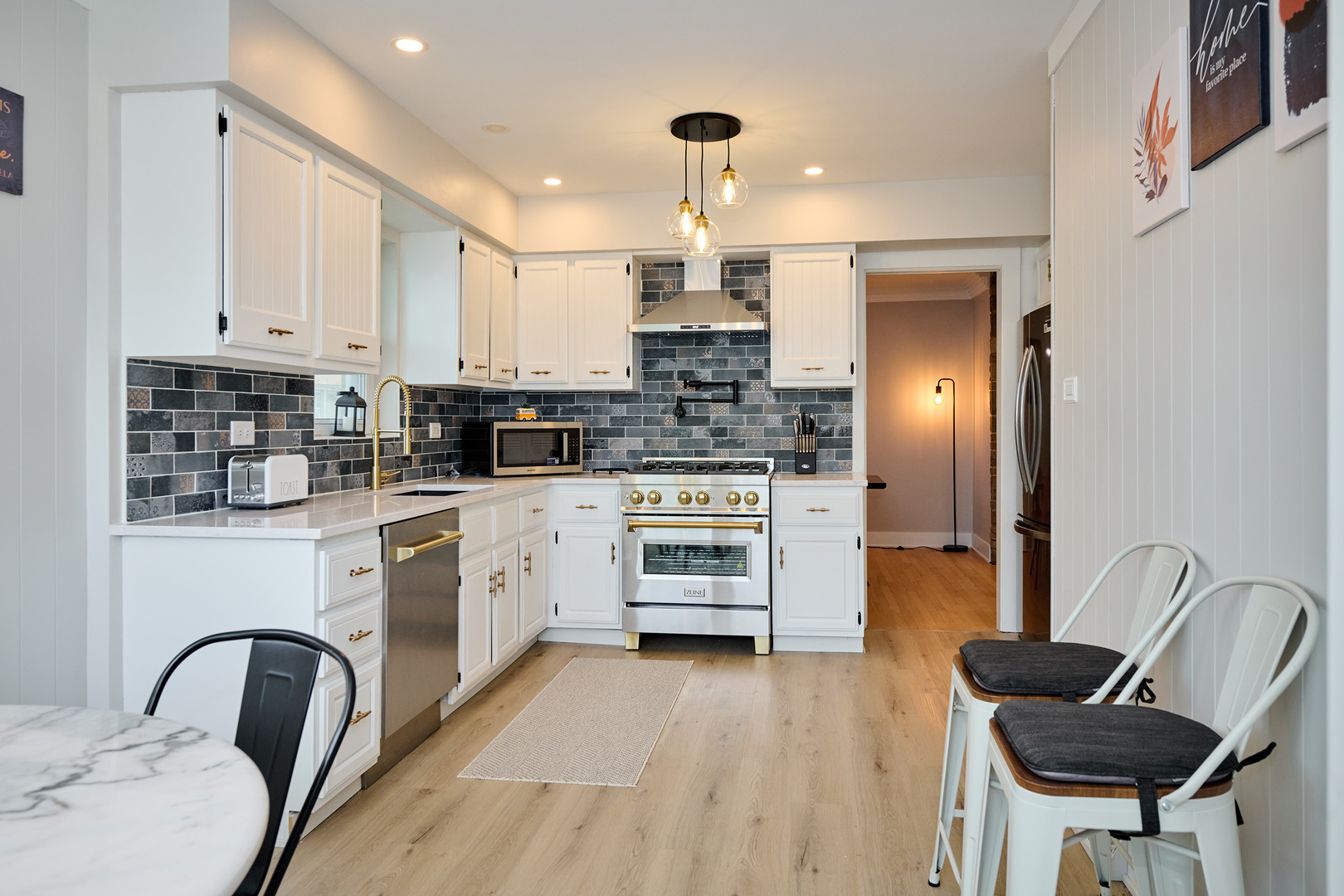 4555 Cleveland Street Skokie IL 60076
