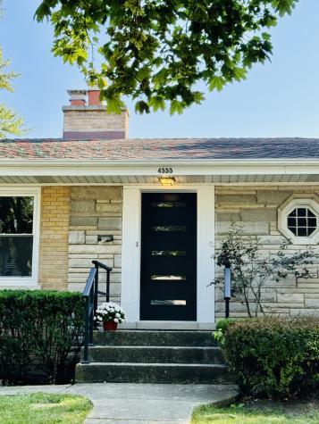 4555 Cleveland Street Skokie IL 60076