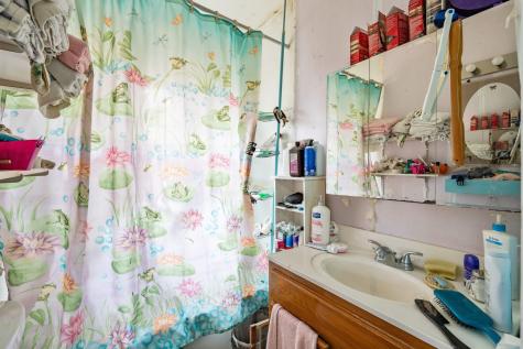 217 12TH Street East Moline IL 61244